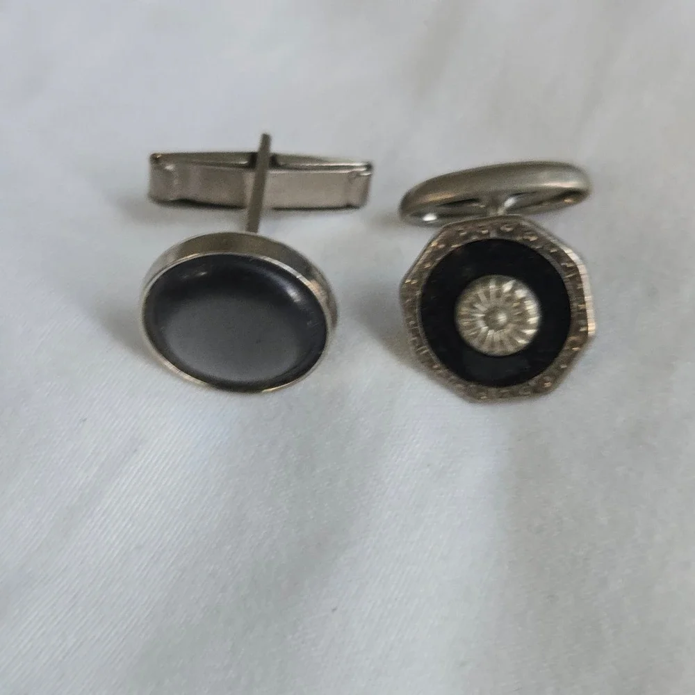 VTG Mismatched Cufflinks Black Grey Mens OS Art Deco Silver Tone Metal Unbranded
